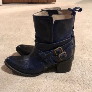 Freebird by Steven Boots